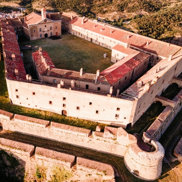 Comprendre le Fort de Bellegarde du Perthus Comprendre le Fort de Bellegarde du Perthus